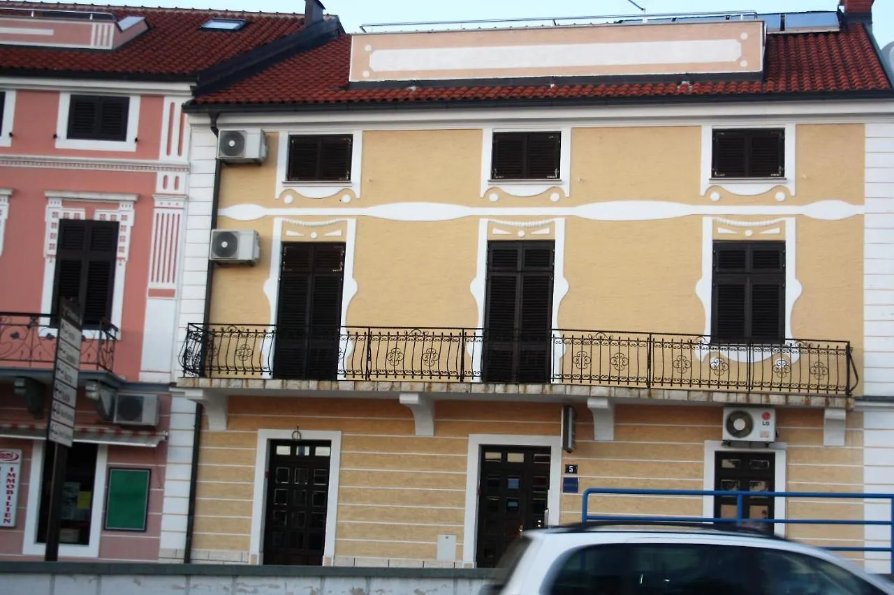 Apartment Apartman Crikvenica 30099 - Dane